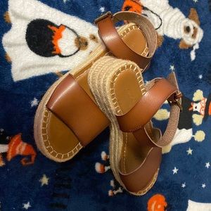 Tan espadrilles